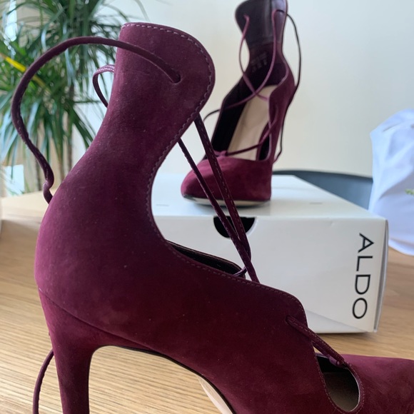 Gorgeous Burgundy/Plum Lace Up High Heels - Picture 5 of 5